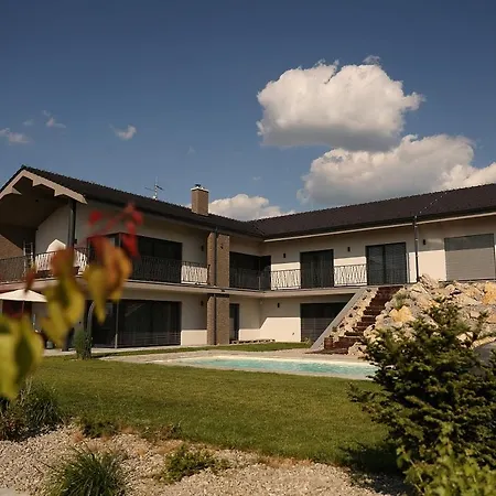 Panorama - Luxurious Equipped Modern Spacious Skalica