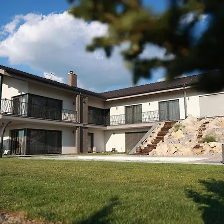 Panorama - Luxurious Equipped Modern Spacious Villa Skalica