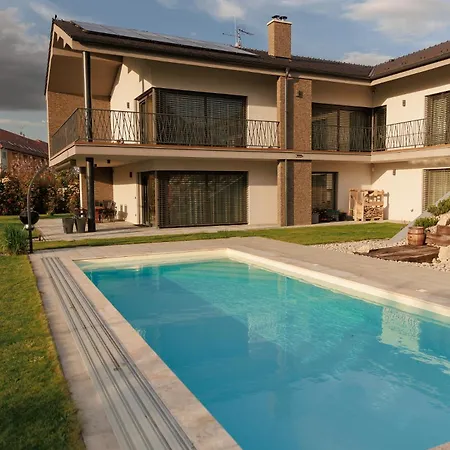 Panorama - Luxurious Equipped Modern Spacious * Skalica
